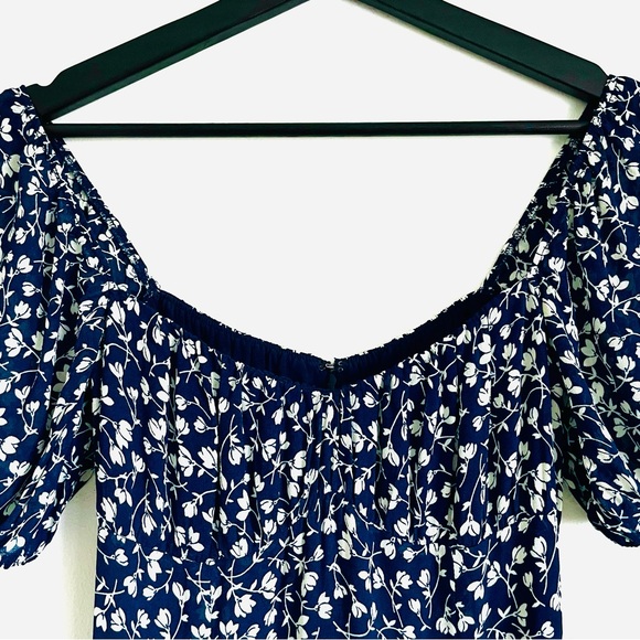 Reformation Hannah Floral Midi Dress In Navy Blue & White Size 4 EUC - Picture 7 of 13